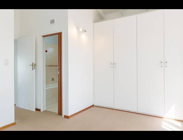 2 BEDROOM DUPLEX FOR SALE IN UMHLANGA CENTRAL